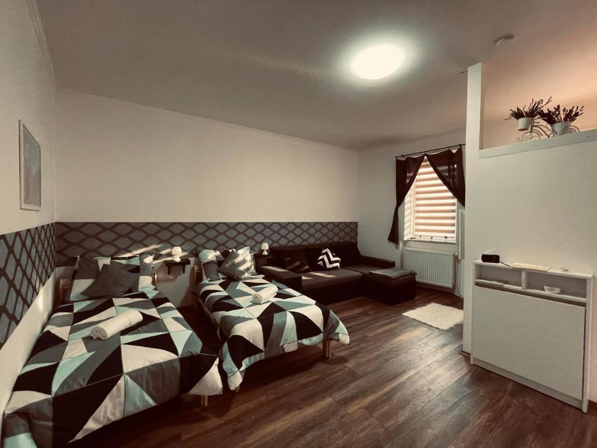 Mazli Vendeghaz Hotel Sátoraljaújhely Buitenkant foto